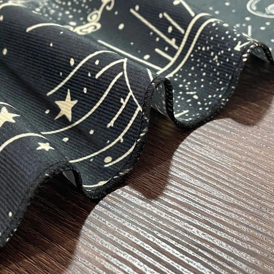 Bohemian Moon Phase Tarot Tablecloth Altar Cloth Divination Decoration Black Starry Sky Moon Witchcraft Tarot Card Table Cloth