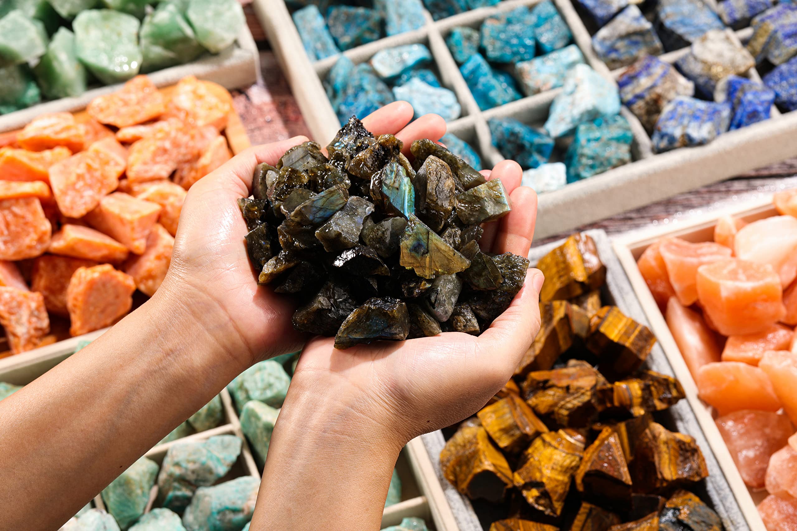 Bulk Labradorite Healing Crystals Large 1" Natural Raw Stones Crystal for Reiki Healing, Wicca, witchcraft, Tumbling, Cabbing, Fountain Rocks, Decoration, Polishing